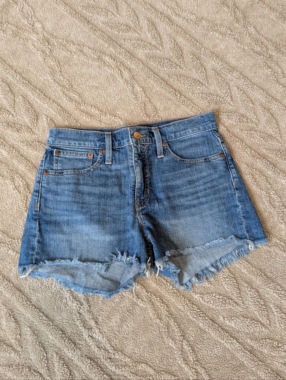 J Crew Denim Mid Rise Short in Squash Wash 26